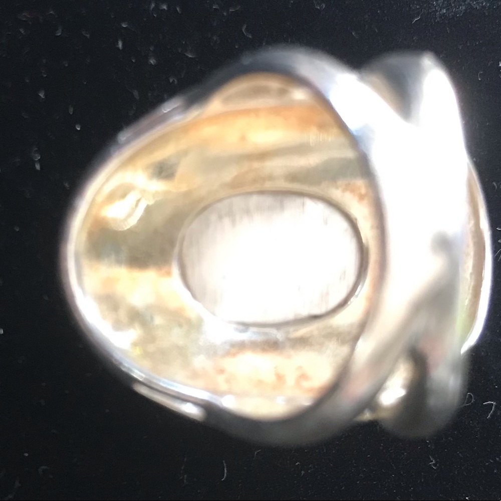 Mother of Pearl Marcasite Ring Size 6.5 - Picture 5 of 6